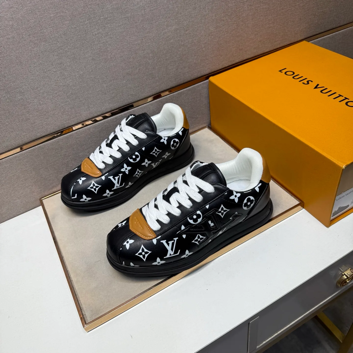 Men's men's shoes 💰pp560 [LV～] Men's casual shoes 2025z cabinet sales simultaneously 🔶Size: 38-44 #️⃣ 🔷5 colors🔜The upper is made of multi-material splicing➕Mesh lining, comfortable and breathable, sole: original comfortable and wear-resistant outsole, ⚠️real thing📱photographed🎬real thing is better📢📢📢